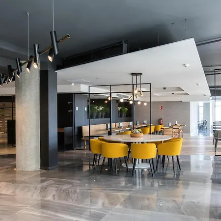 Hotel Riazor 4*
