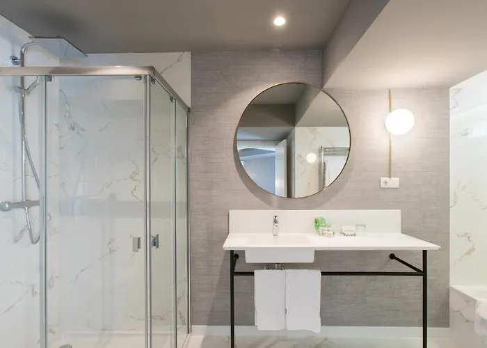 Отель Riazor Ла-Корунья