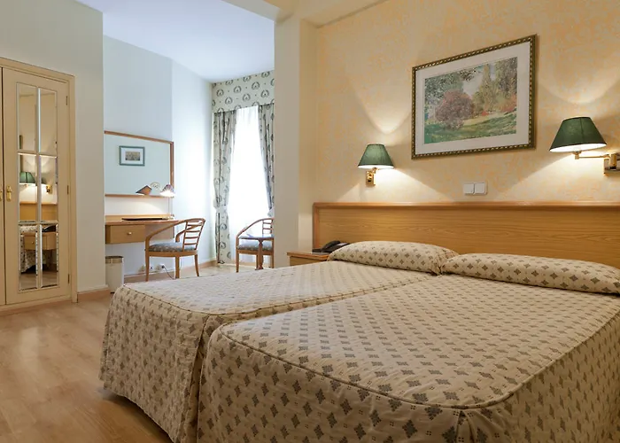 Отель Riazor 4*